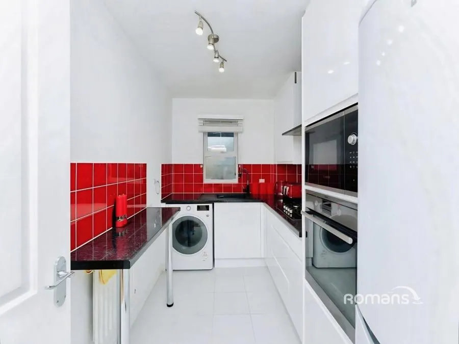 Crispin Way, Uxbridge, UB8, photo 5
