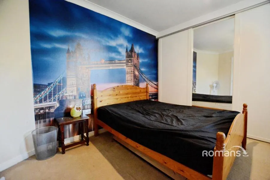 Crispin Way, Uxbridge, UB8, photo 2