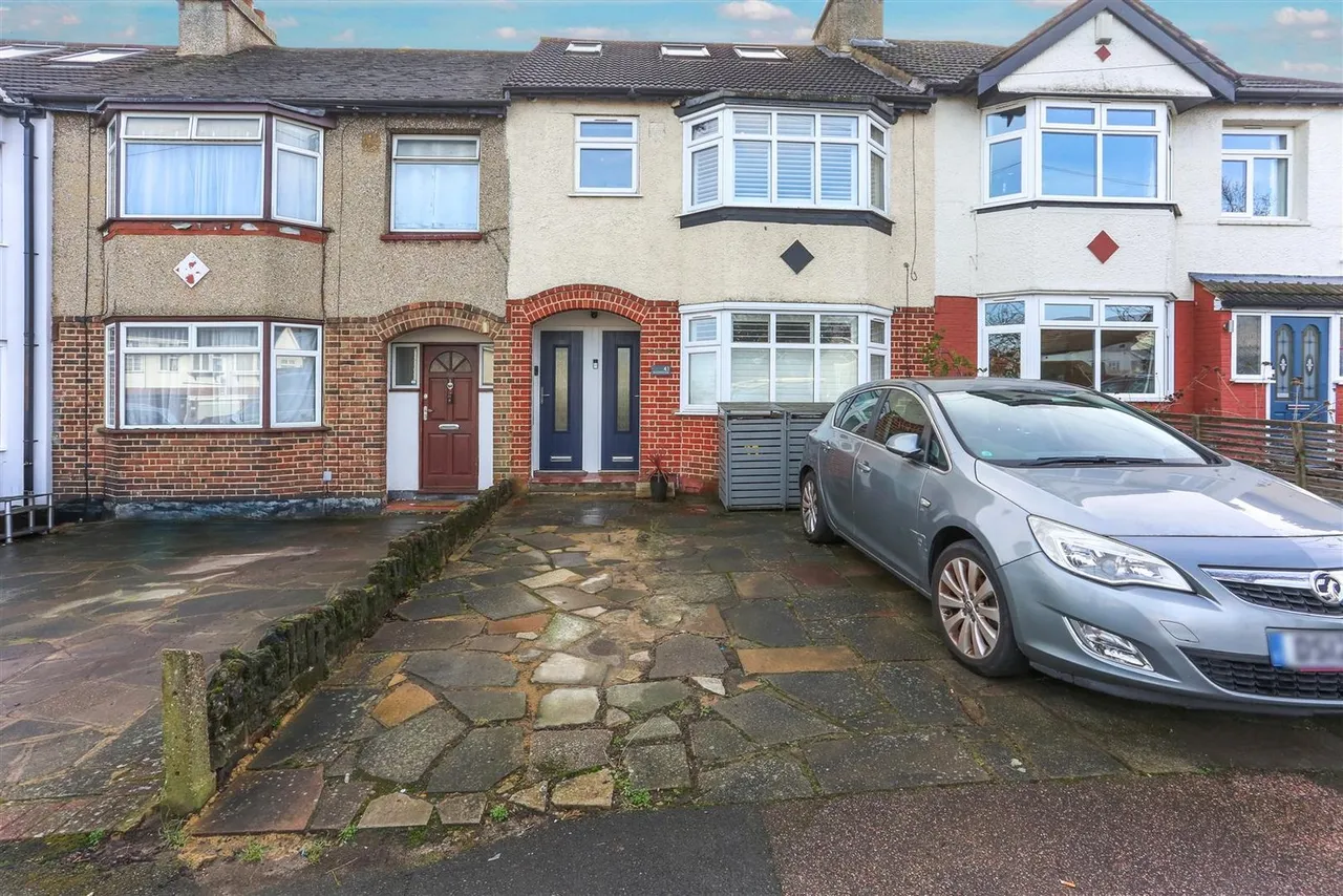 2 bed flat for sale — Prince Of Wales Road, Sutton, SM1 3PE