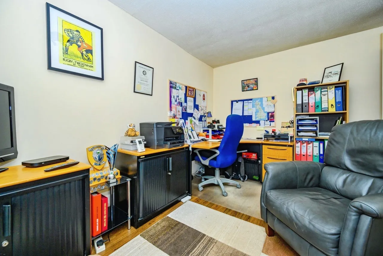 Beale Street, Dunstable, Bedfordshire, LU6, photo 13