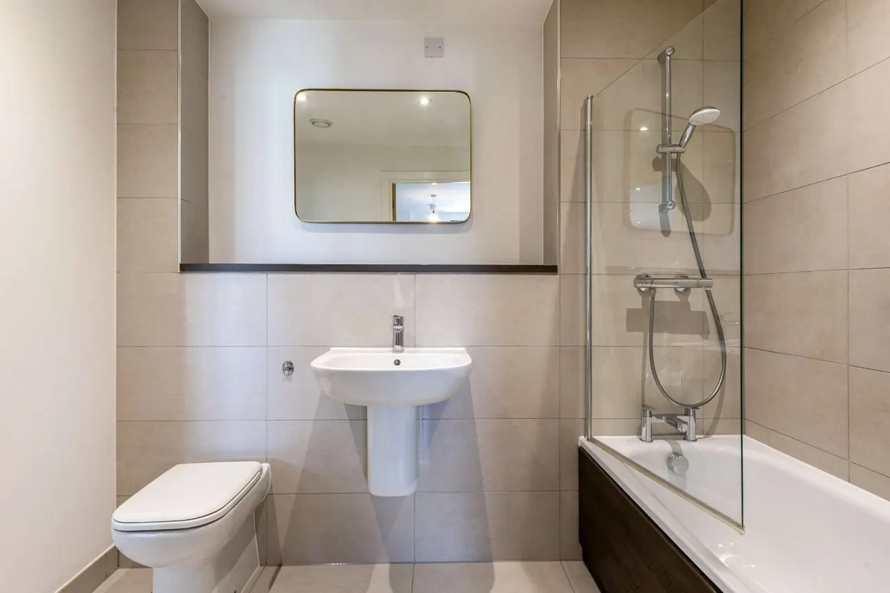 Woden Street, Salford, M5, photo 11