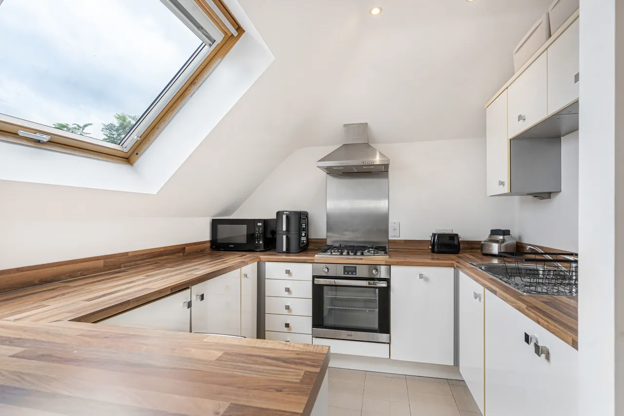 Thorpe Road, Staines-upon-Thames, TW18, photo 4