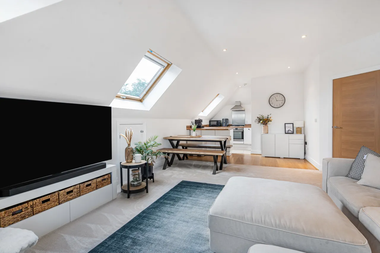 Thorpe Road, Staines-upon-Thames, TW18, photo 3