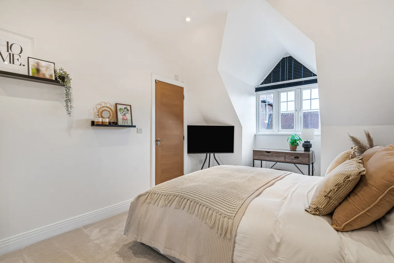 Thorpe Road, Staines-upon-Thames, TW18, photo 5