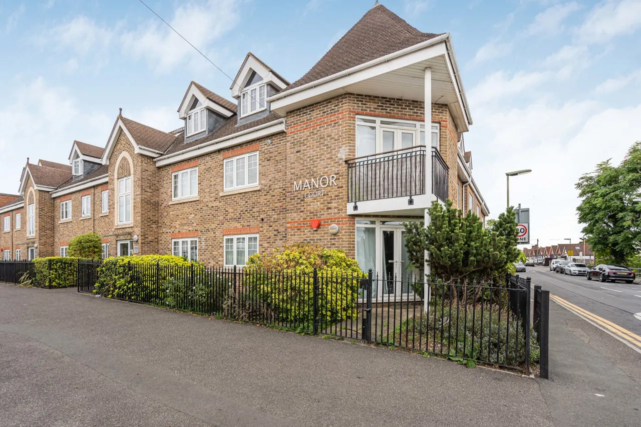 Thorpe Road, Staines-upon-Thames, TW18, photo 12