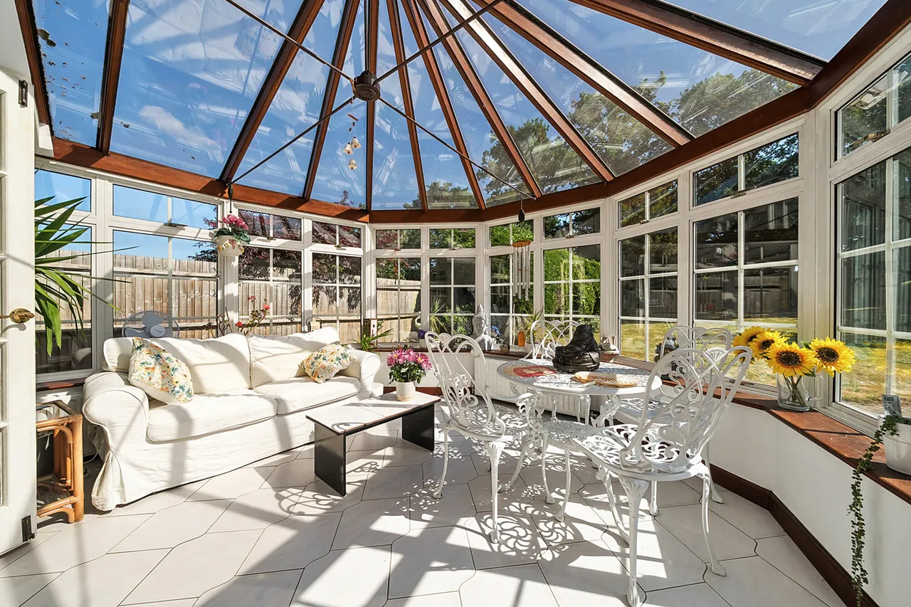 Wolds Drive, BR6, photo 6
