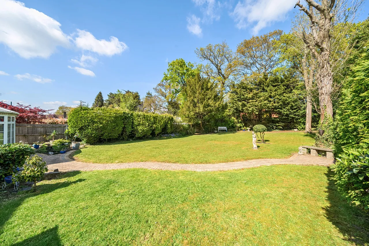 Wolds Drive, BR6, photo 30