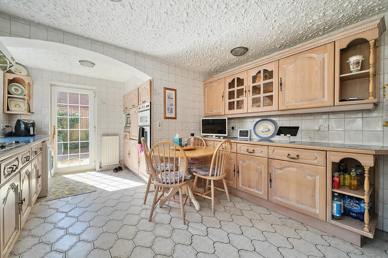 Wolds Drive, BR6, photo 23