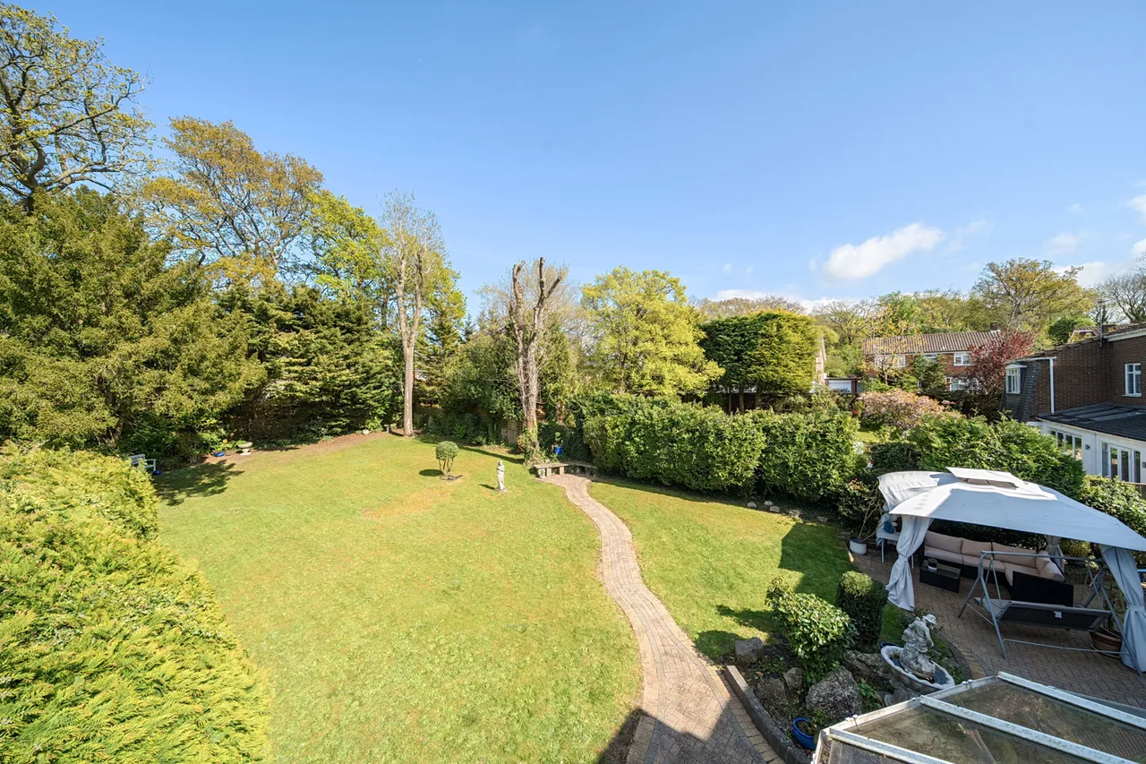Wolds Drive, BR6, photo 29
