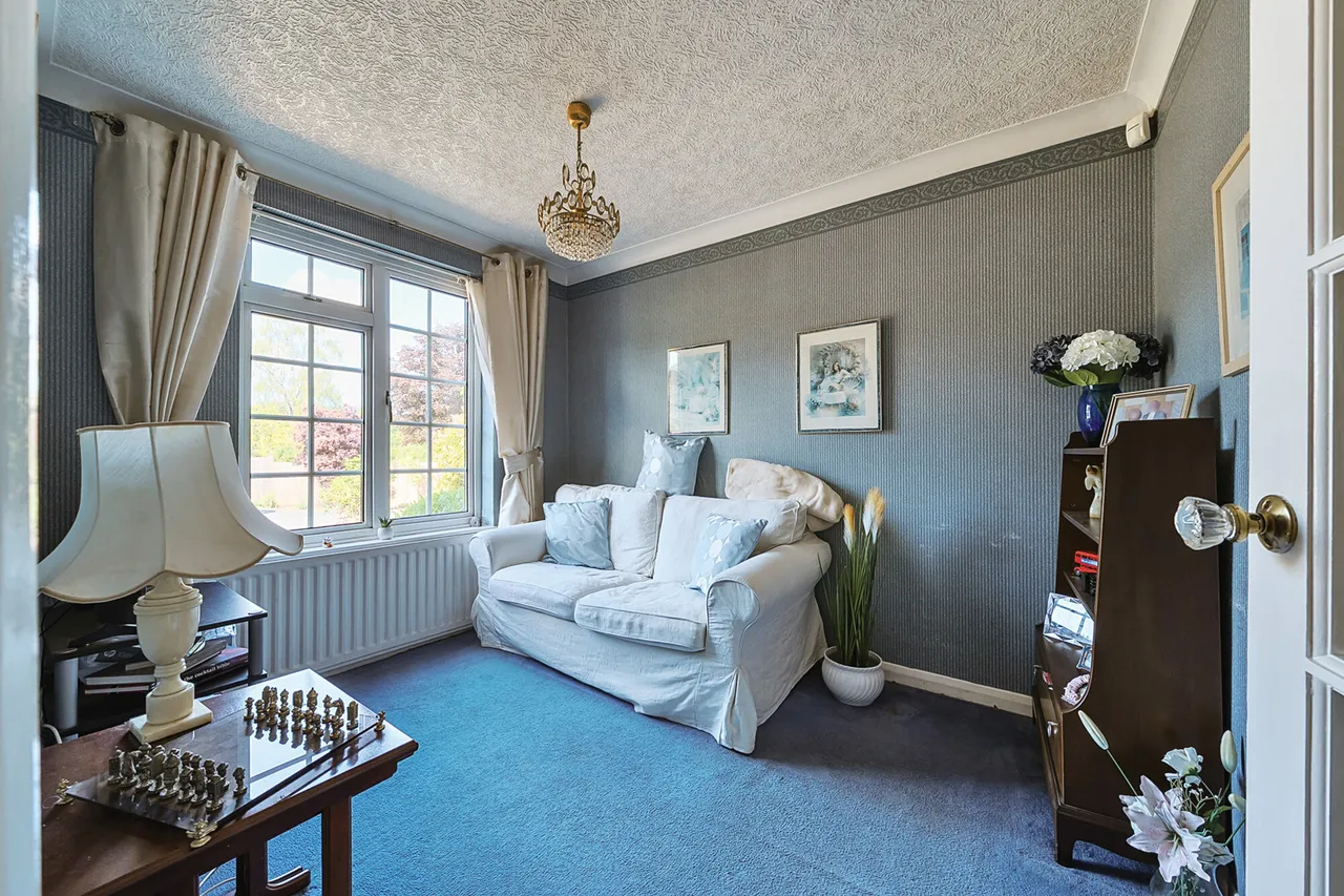Wolds Drive, BR6, photo 12
