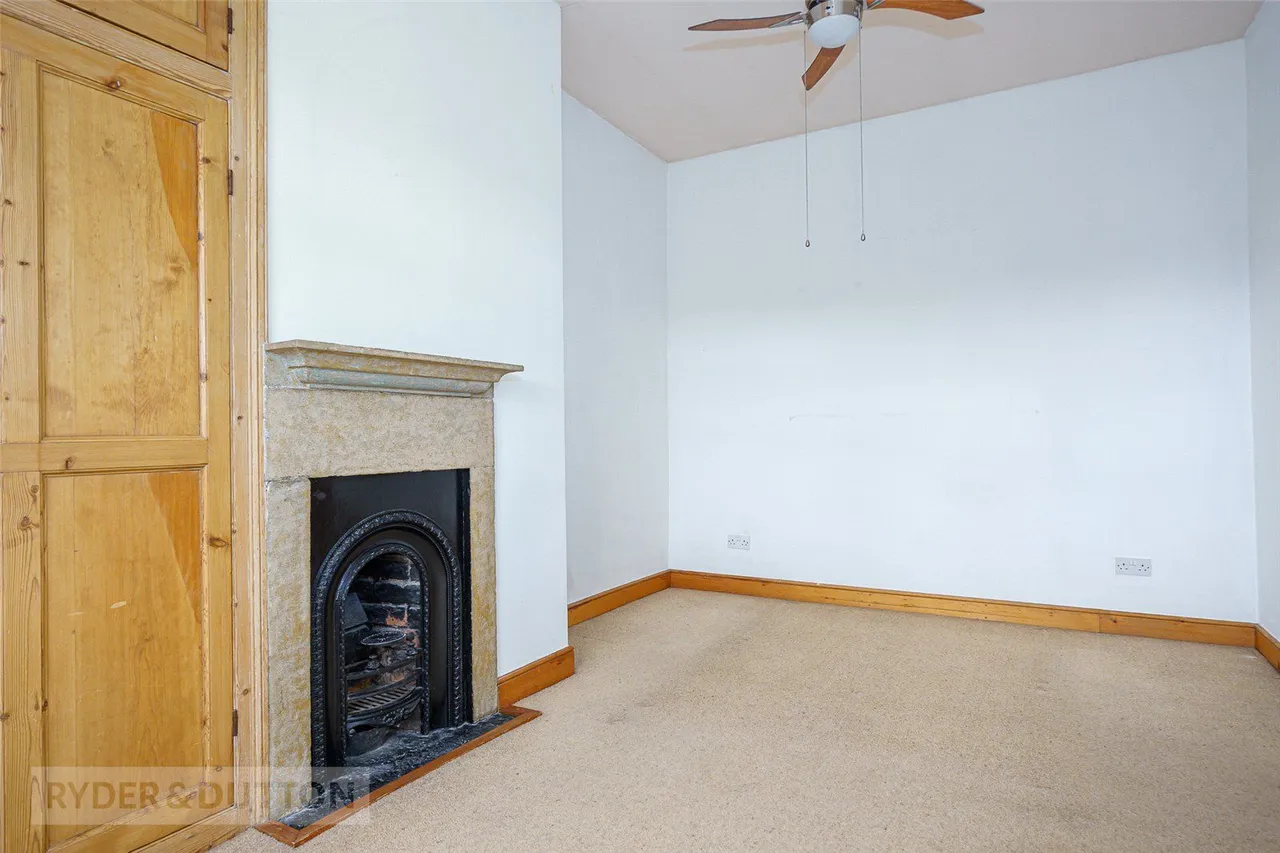 Hanson Lane, Huddersfield, HD1, photo 9