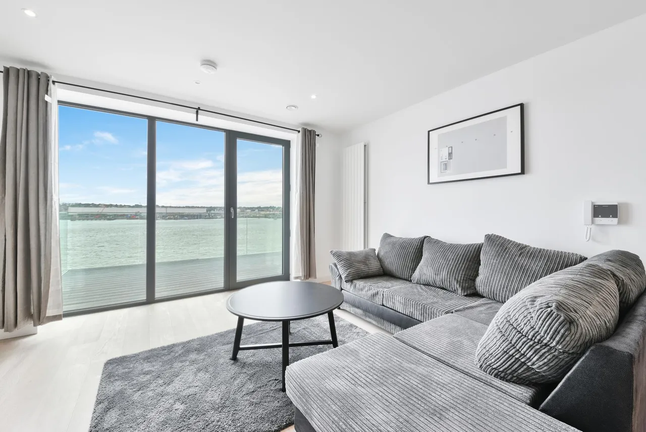 2 bed flat for sale, Flotilla House, Royal Wharf, E16