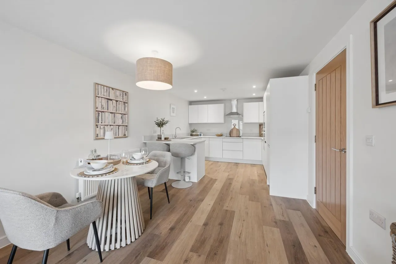 Clifton Drive South, FY8, photo 5