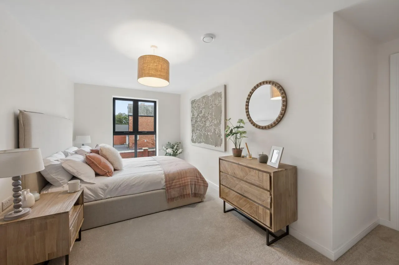 Clifton Drive South, FY8, photo 8