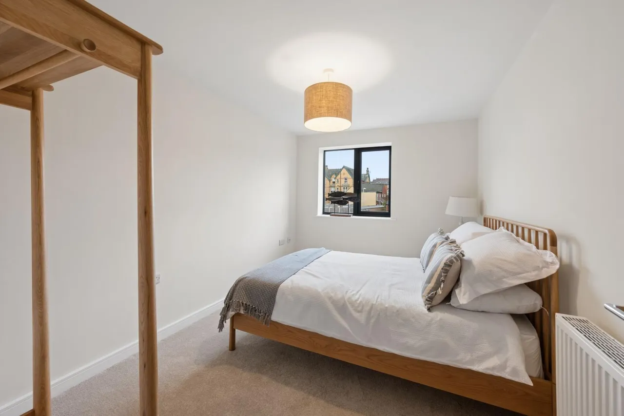Clifton Drive South, FY8, photo 10