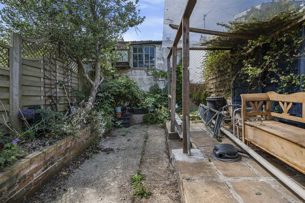 Meeching Road, Newhaven, photo 6