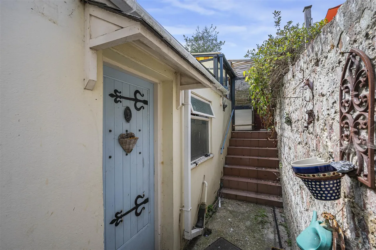 Meeching Road, Newhaven, photo 22