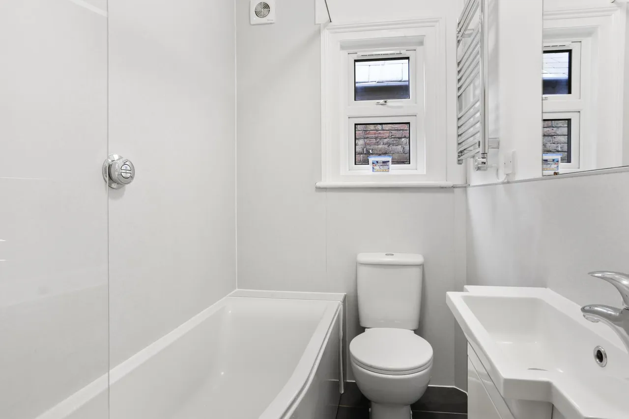 Wherwell Rd, Town Centre, Guildford, GU2, photo 8