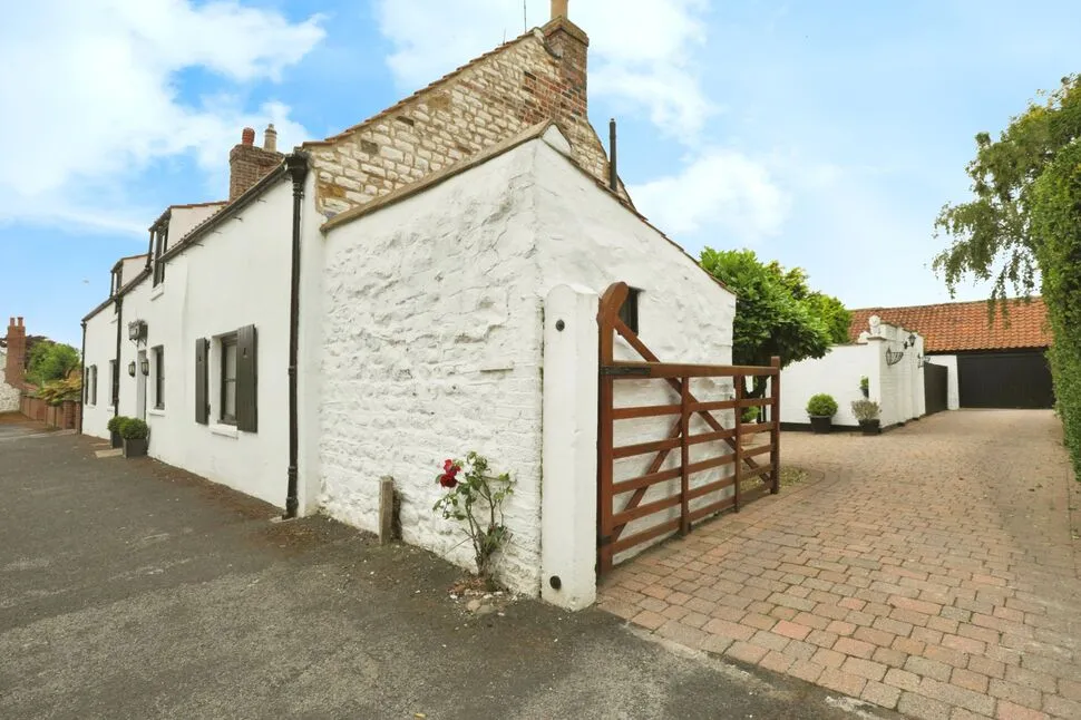 West Street, Flamborough, East Yorkshire, YO15, photo 5