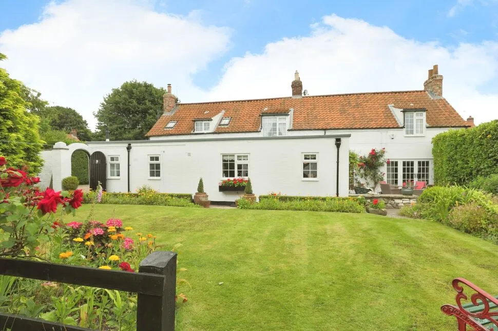 4 bed house for sale — West Street, Flamborough, East Yorkshire, YO15