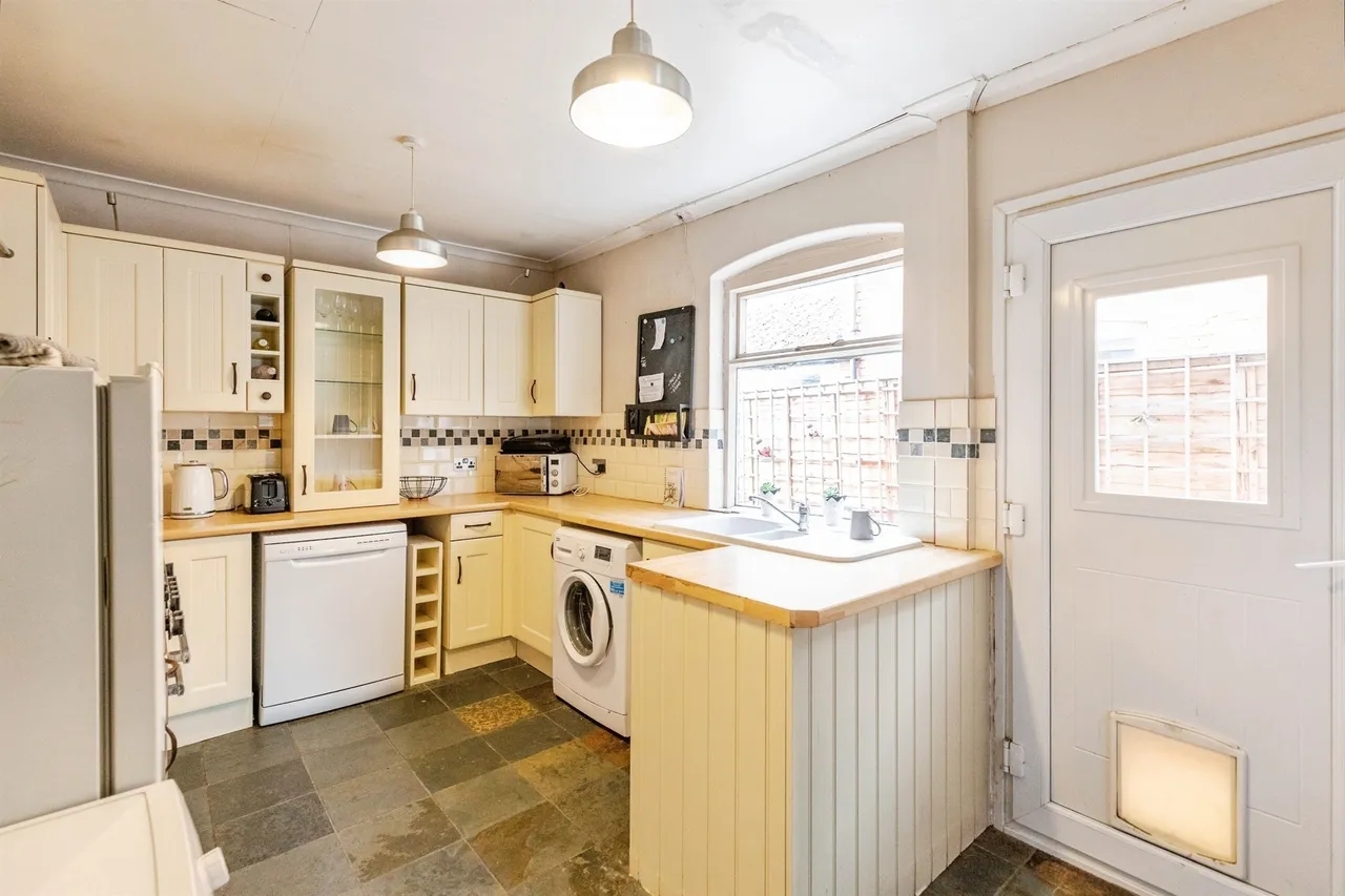 Scarborough Street, Irthlingborough, NN9, photo 5