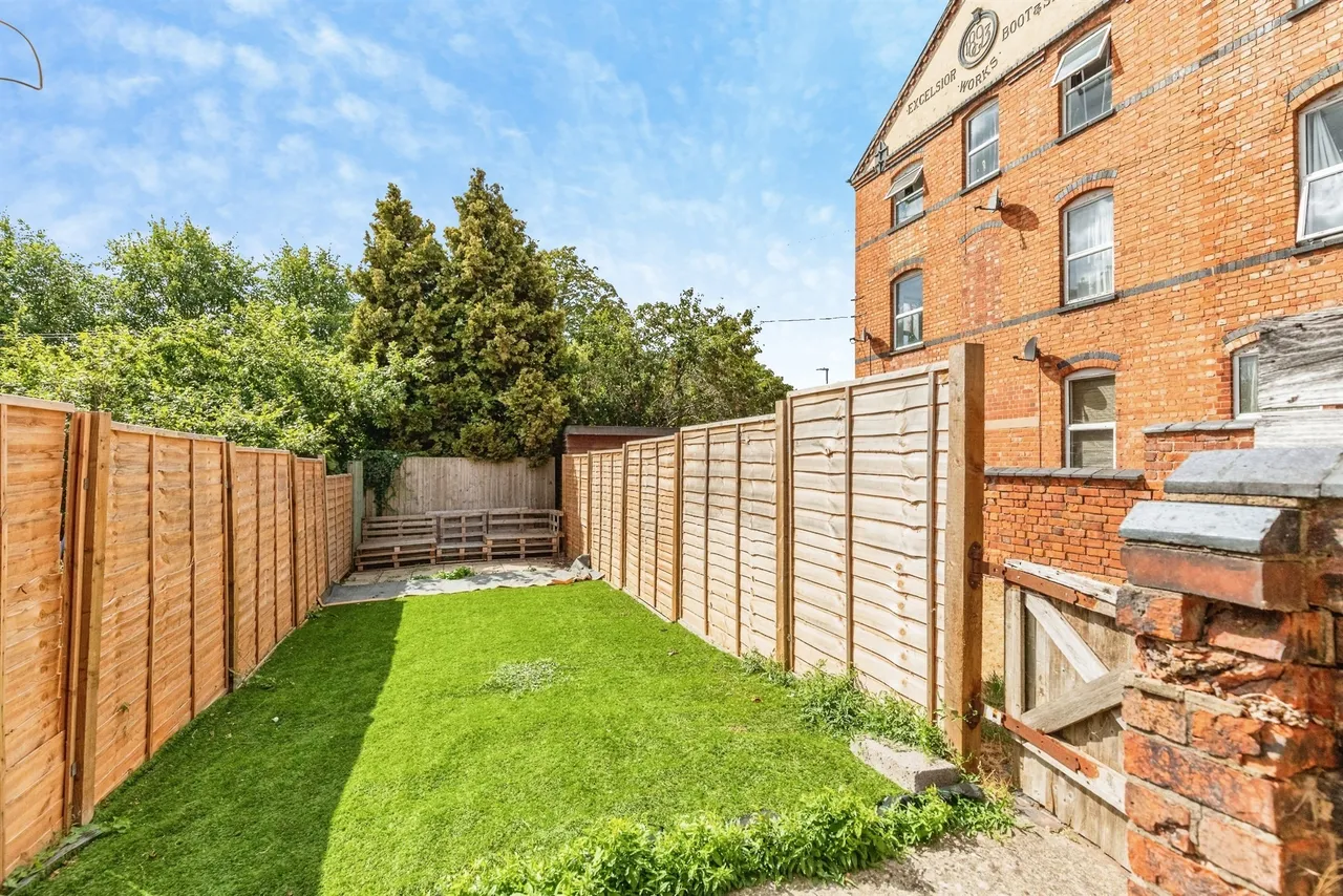 Scarborough Street, Irthlingborough, NN9, photo 14