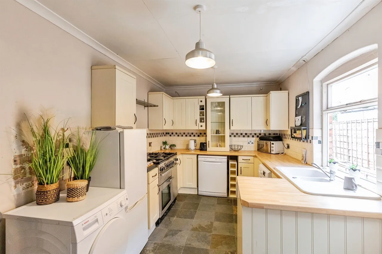 Scarborough Street, Irthlingborough, NN9, photo 6