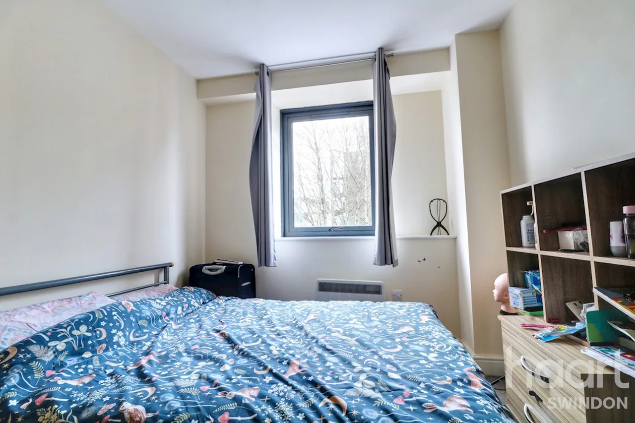 Farnsby Street, Swindon, SN1, photo 3