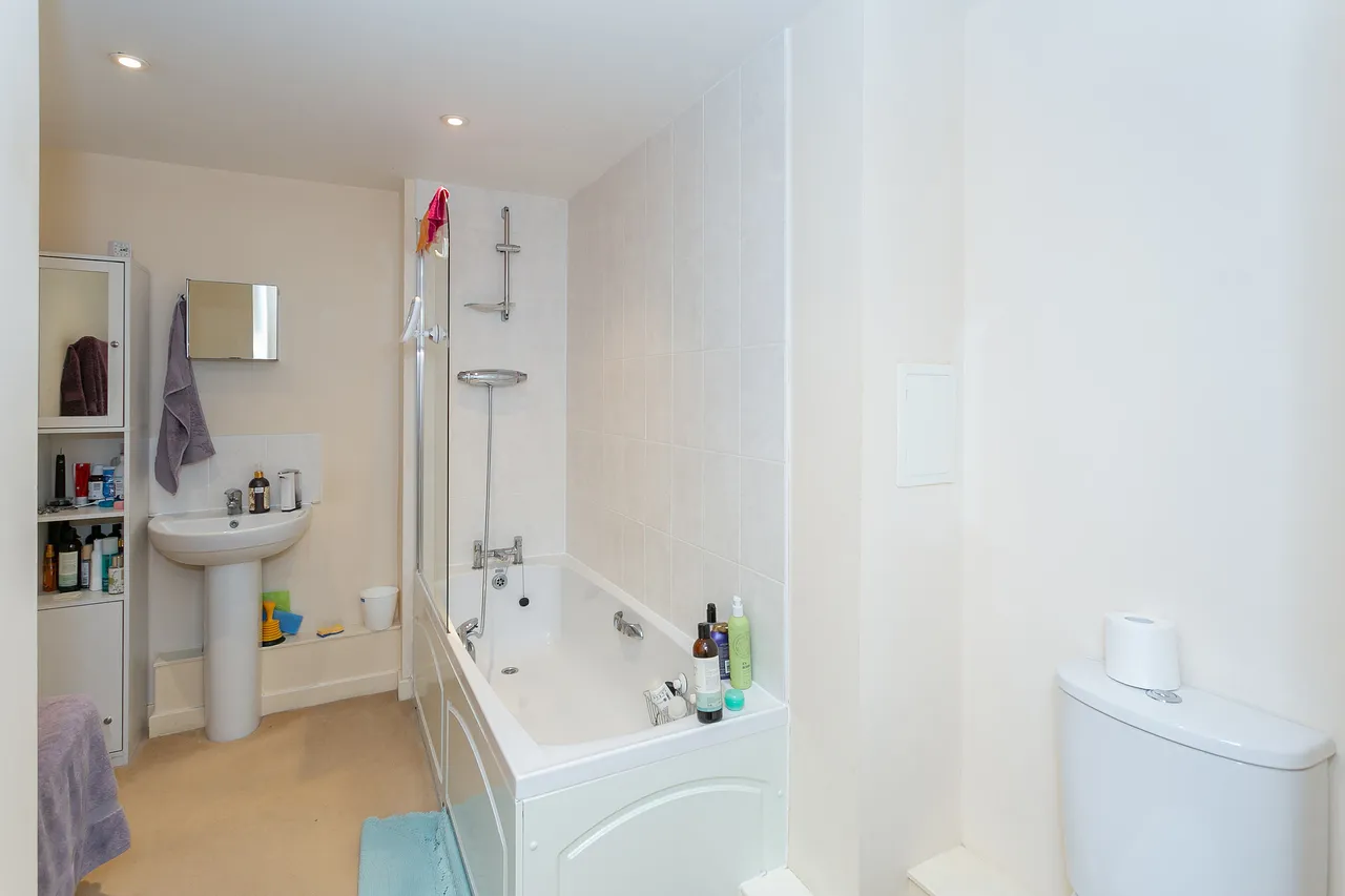 121 Wilmington Close, Watford, photo 10