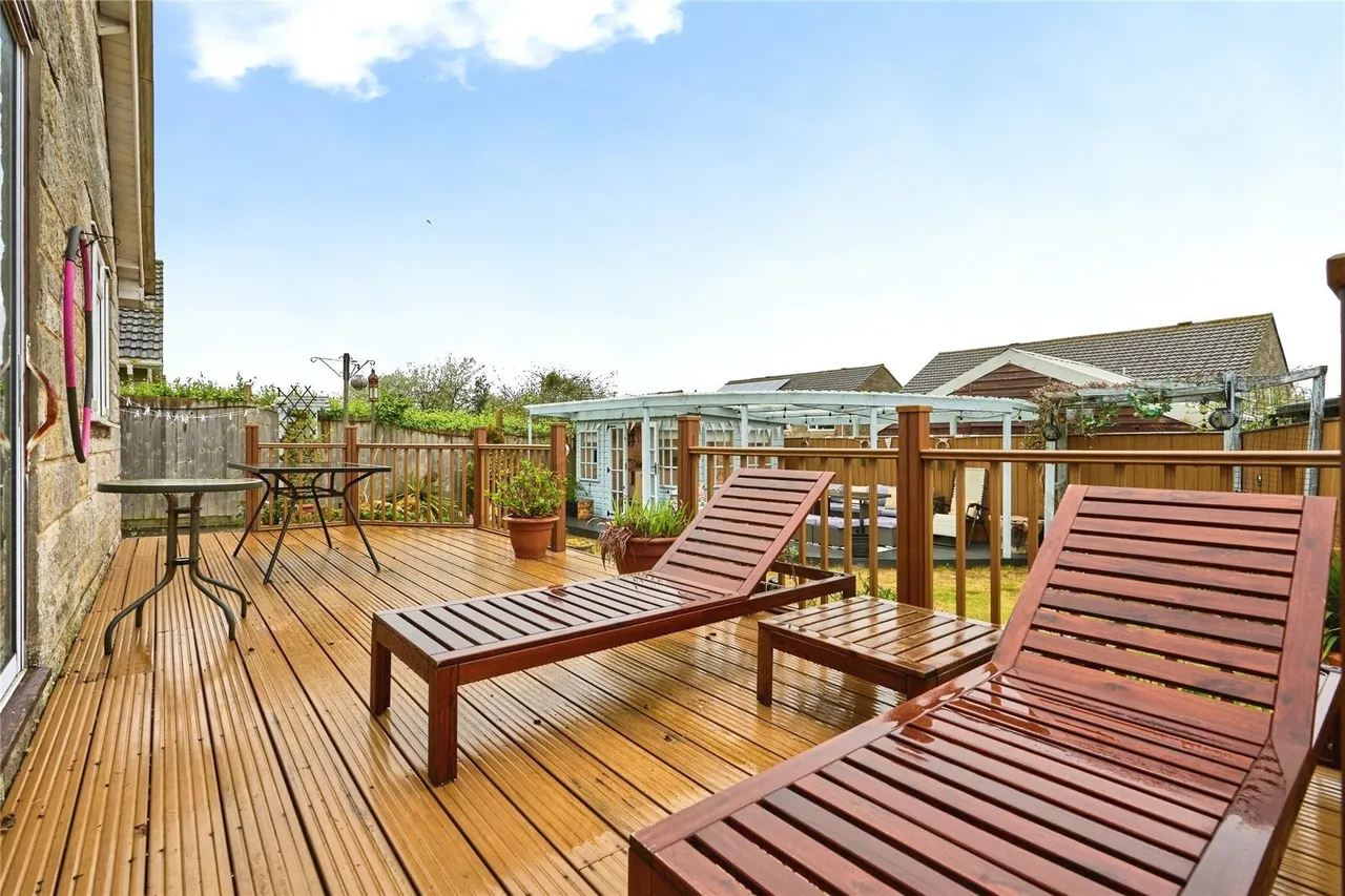 Hinton Road, Newport, PO30, photo 8