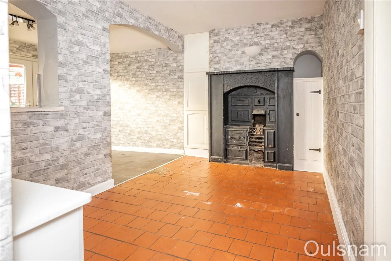 Fairfield Road, Bournheath, Bromsgrove, Worcestershire, B61 9JW, photo 6
