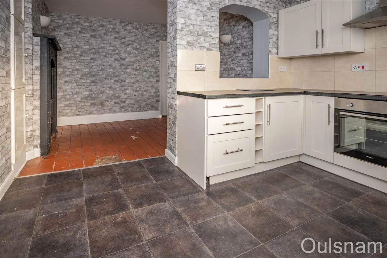 Fairfield Road, Bournheath, Bromsgrove, Worcestershire, B61 9JW, photo 5