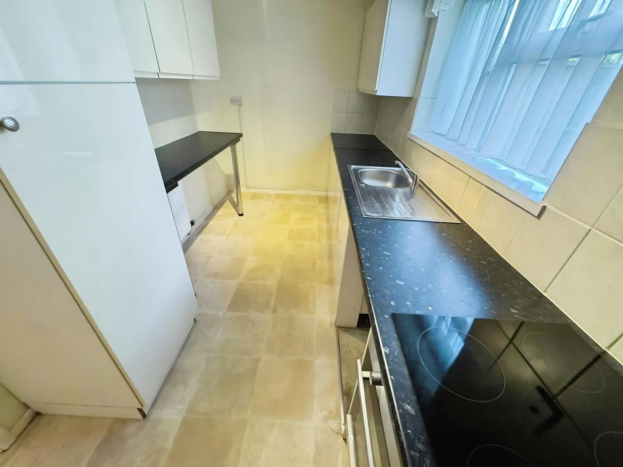 Mendip Grove, Gunthorpe, PE4, photo 4