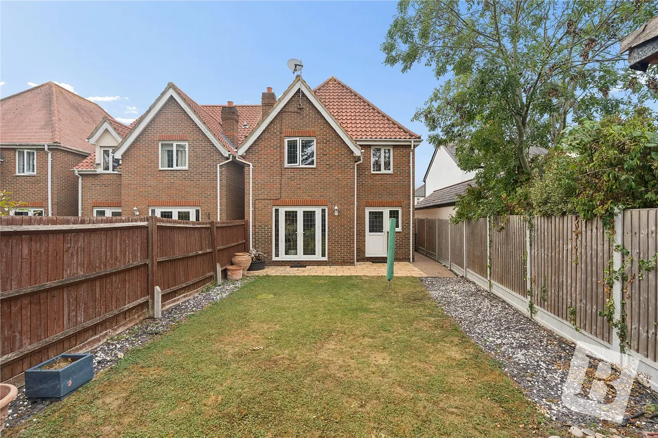 St. Marys Lane, Upminster, RM14, photo 10