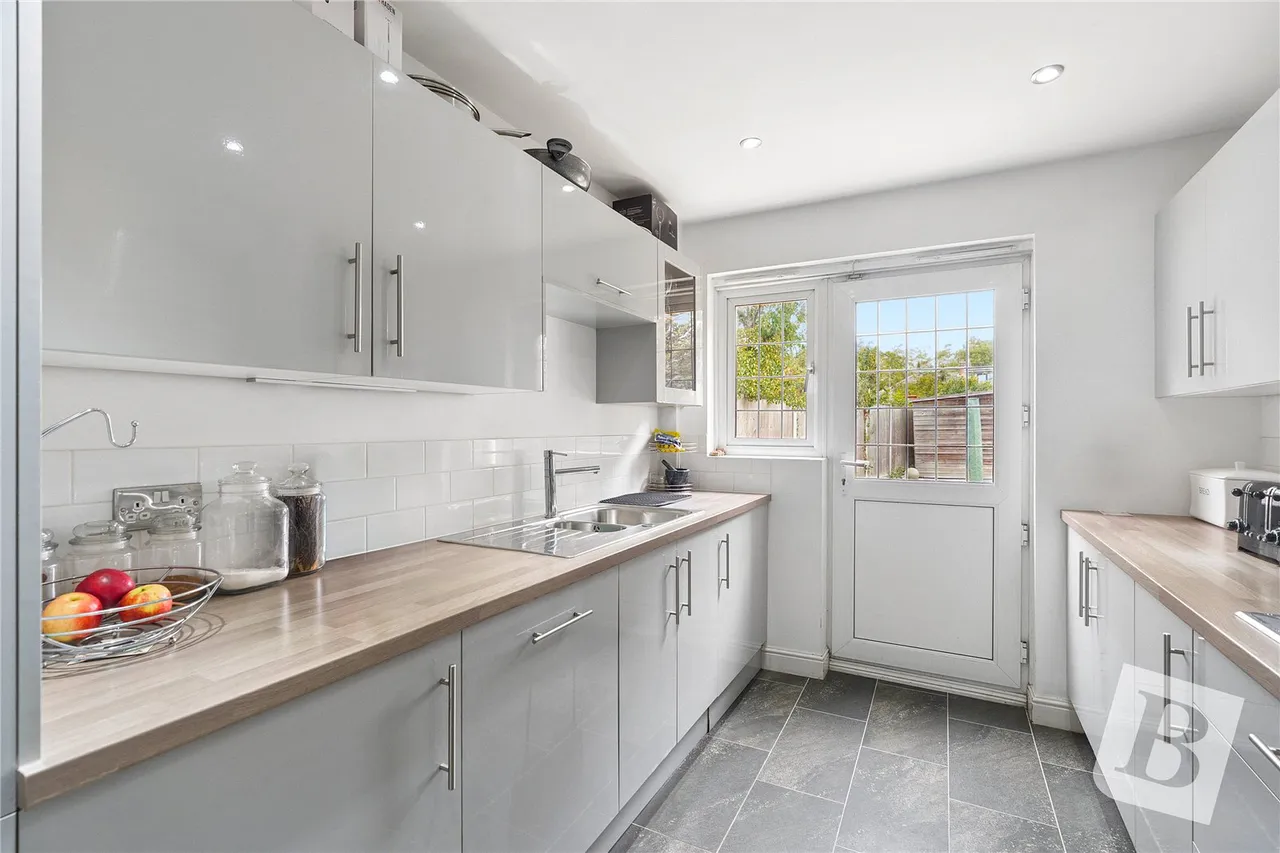 St. Marys Lane, Upminster, RM14, photo 5