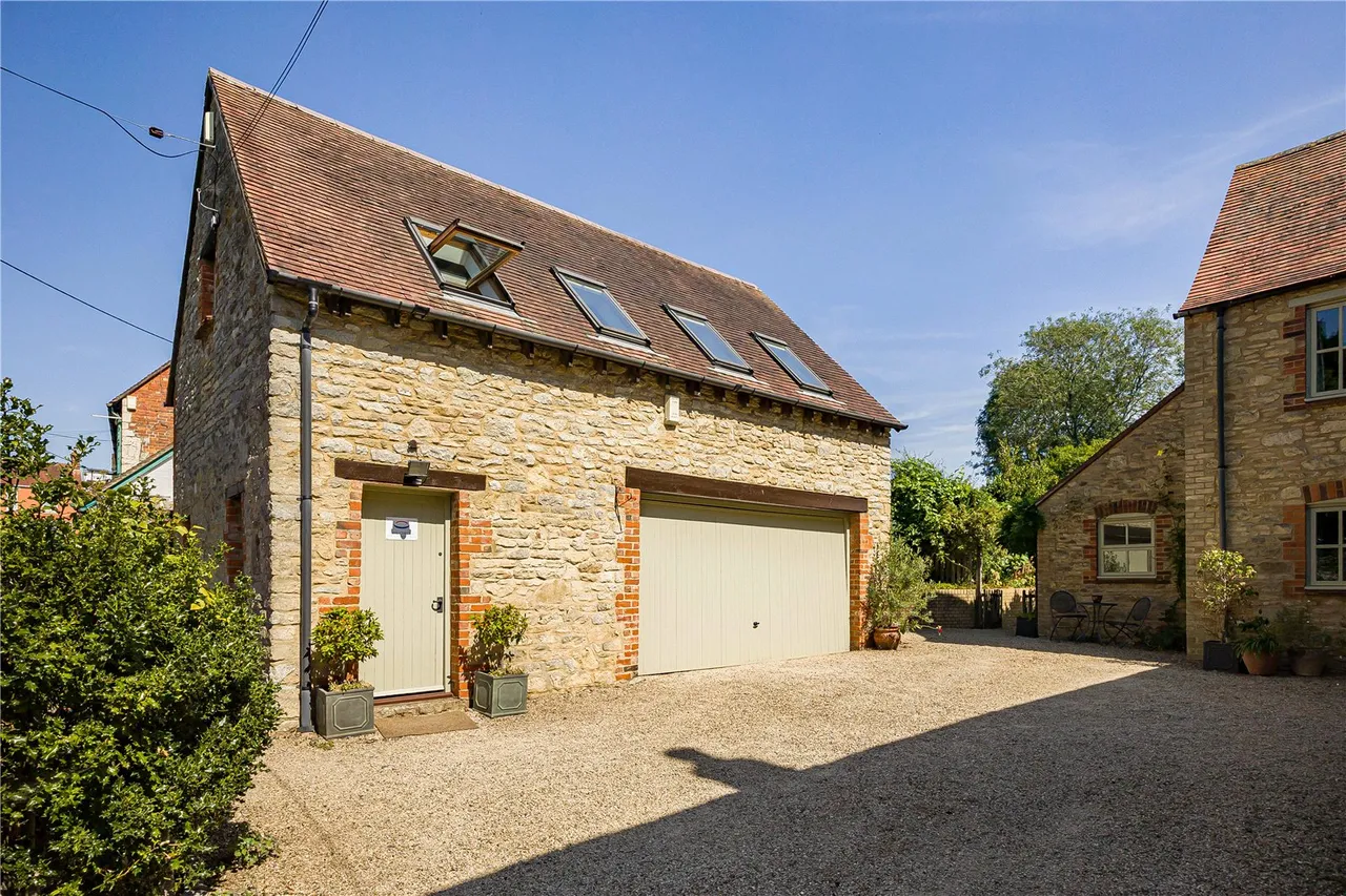 Church Road, Horspath, OX33, photo 12