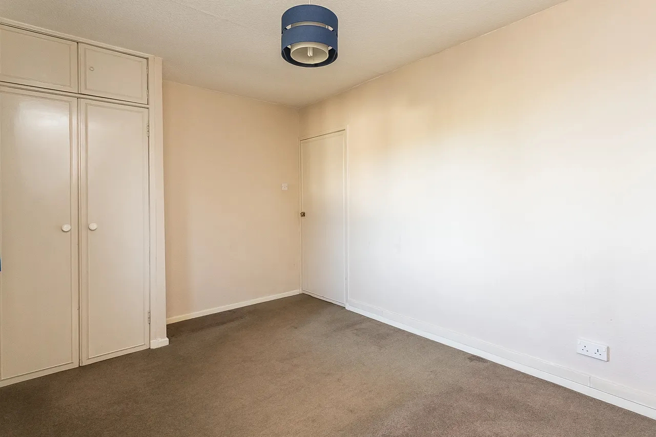 Ravenswood Avenue, The Inch, EH16, photo 13