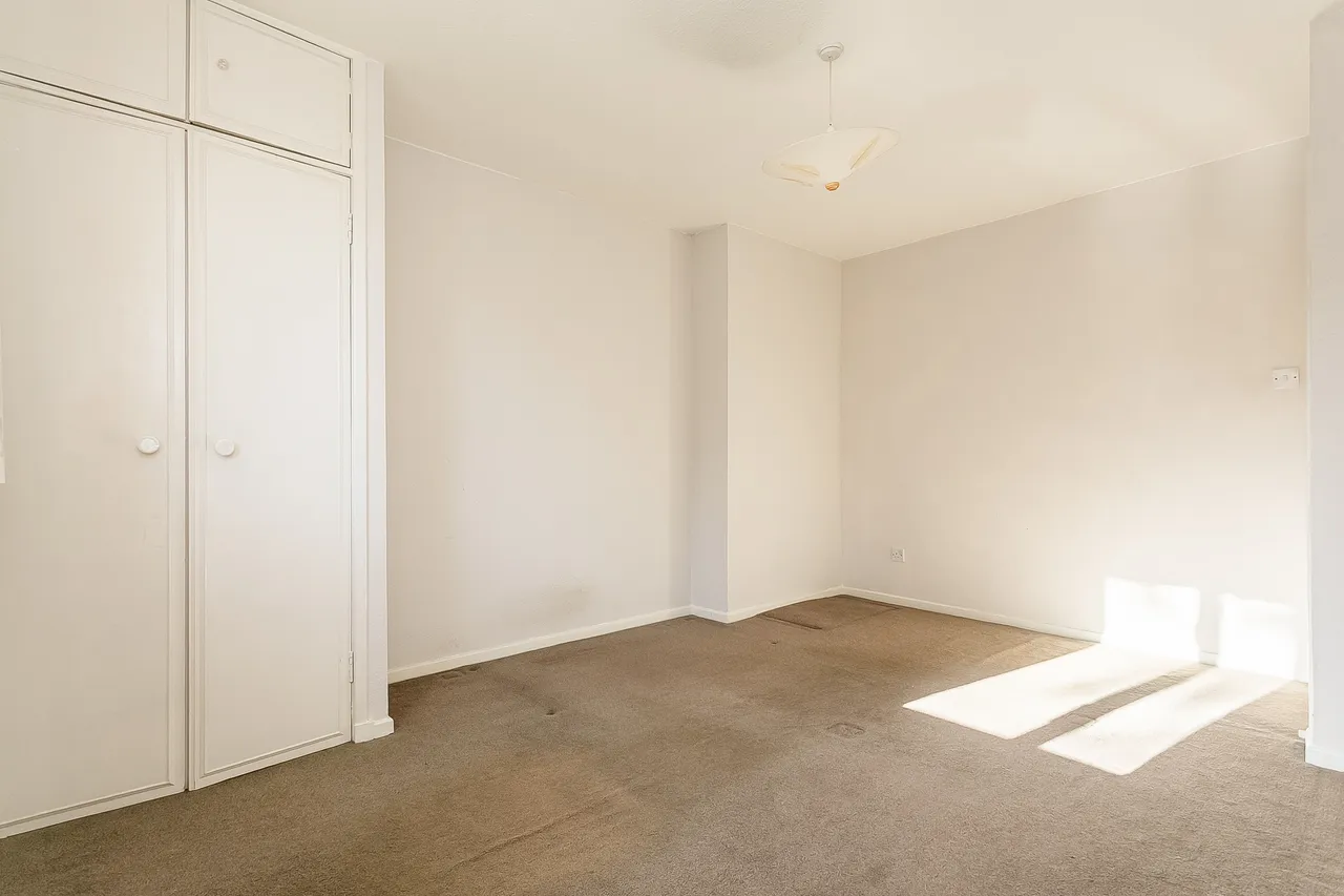 Ravenswood Avenue, The Inch, EH16, photo 11