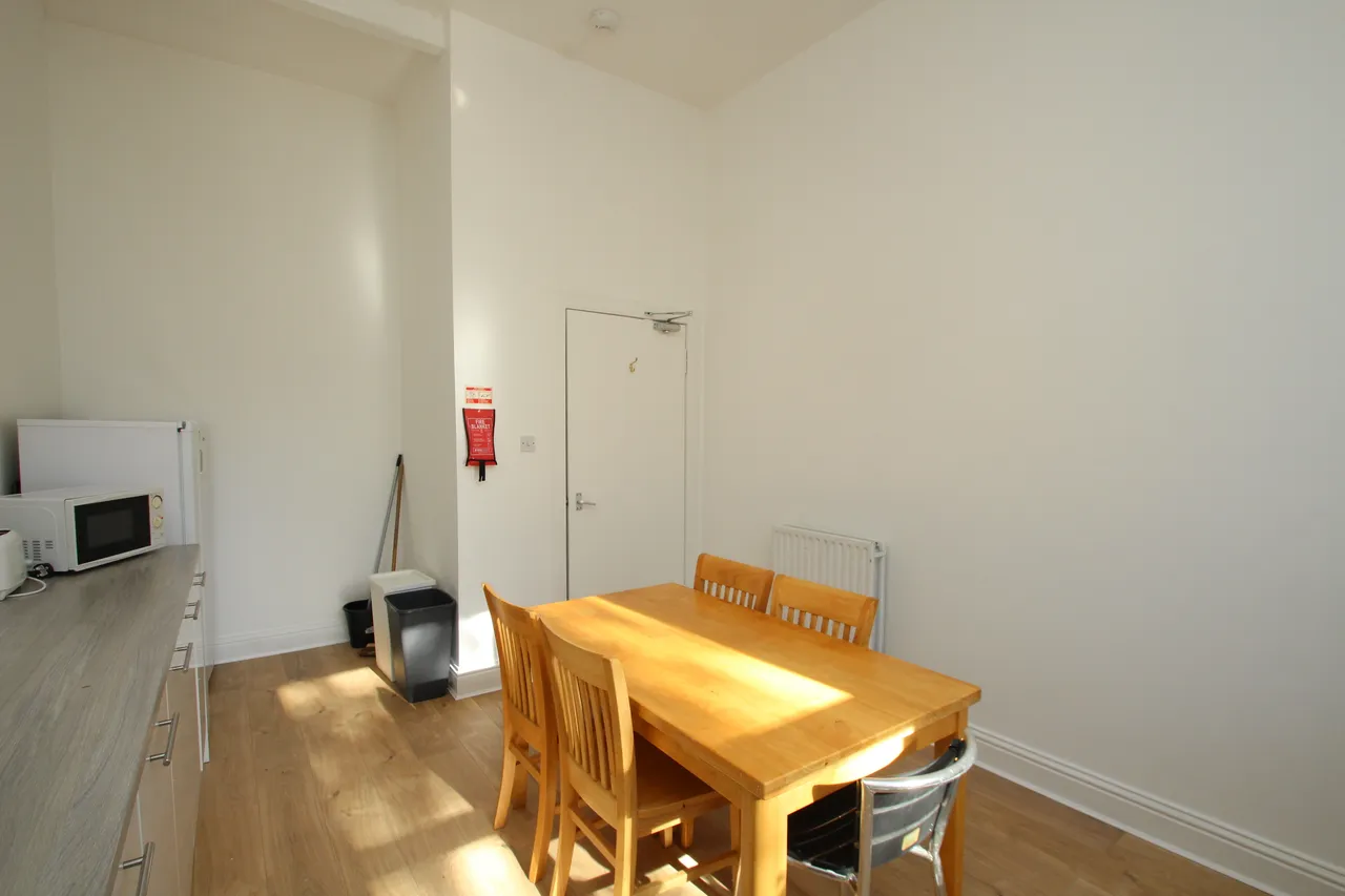 Loudon Terrace, West End, G12, photo 4
