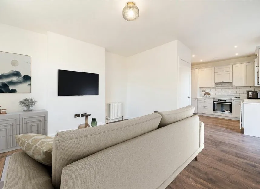 Colney Hatch Lane, Muswell Hill, N10, photo 2