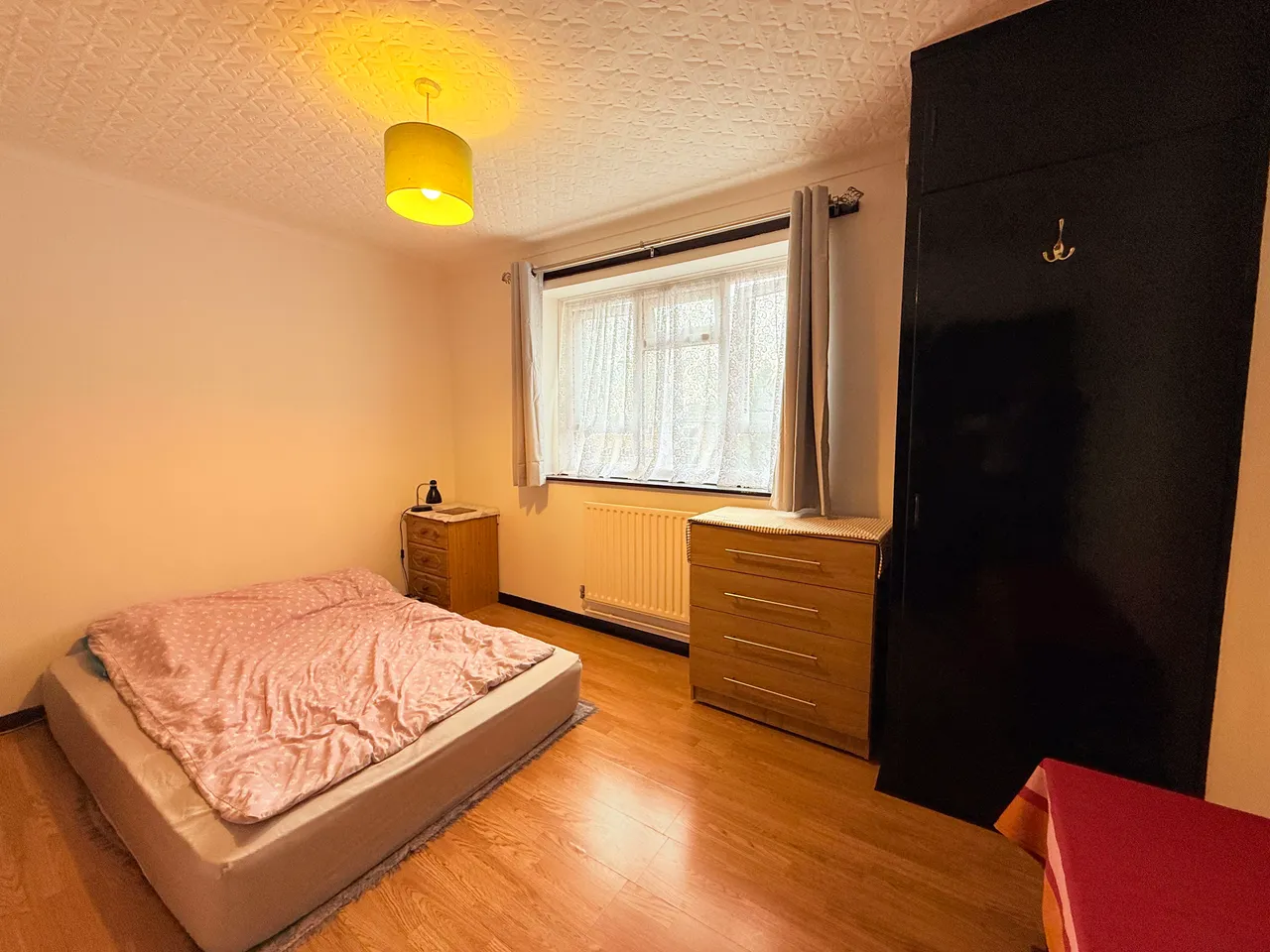 Old Ruislip Road, Northolt, UB5, photo 4