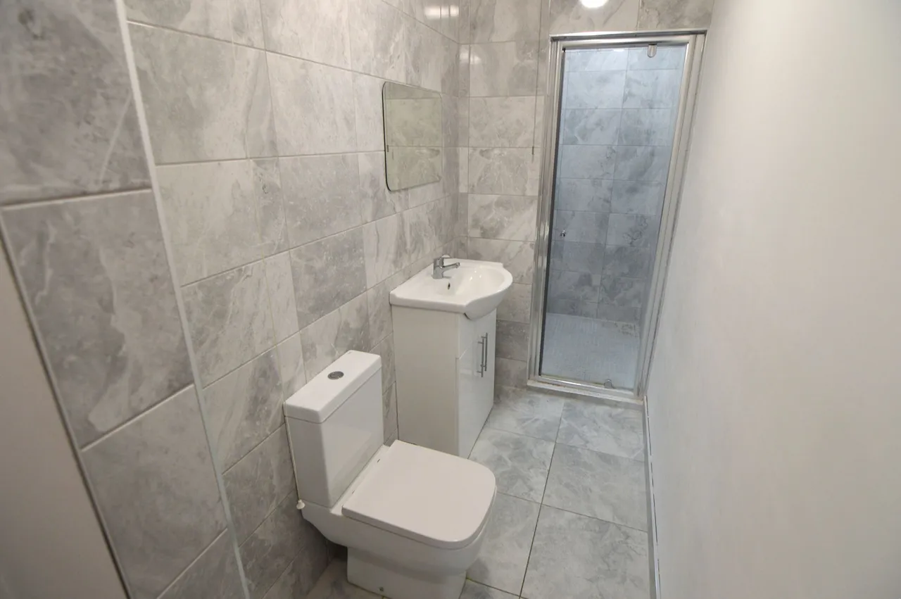 Belle Vue, Nuneaton, Warwickshire, CV10 7NP, photo 4