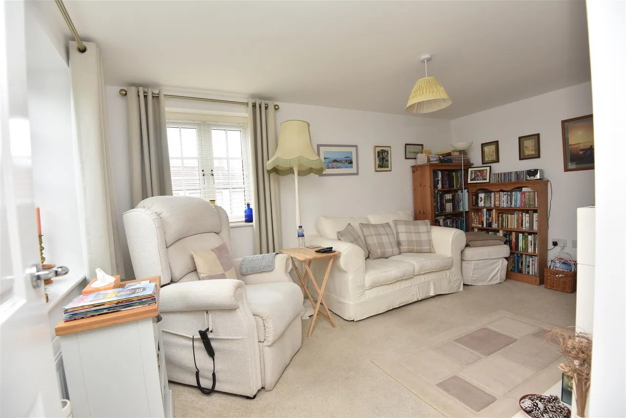Bristle Grove, Mere, photo 2