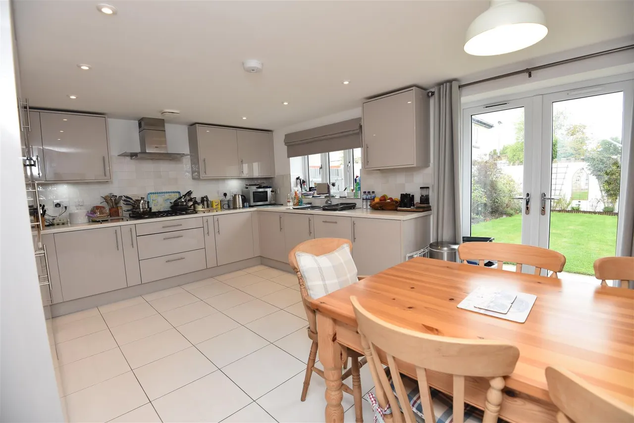 Bristle Grove, Mere, photo 3
