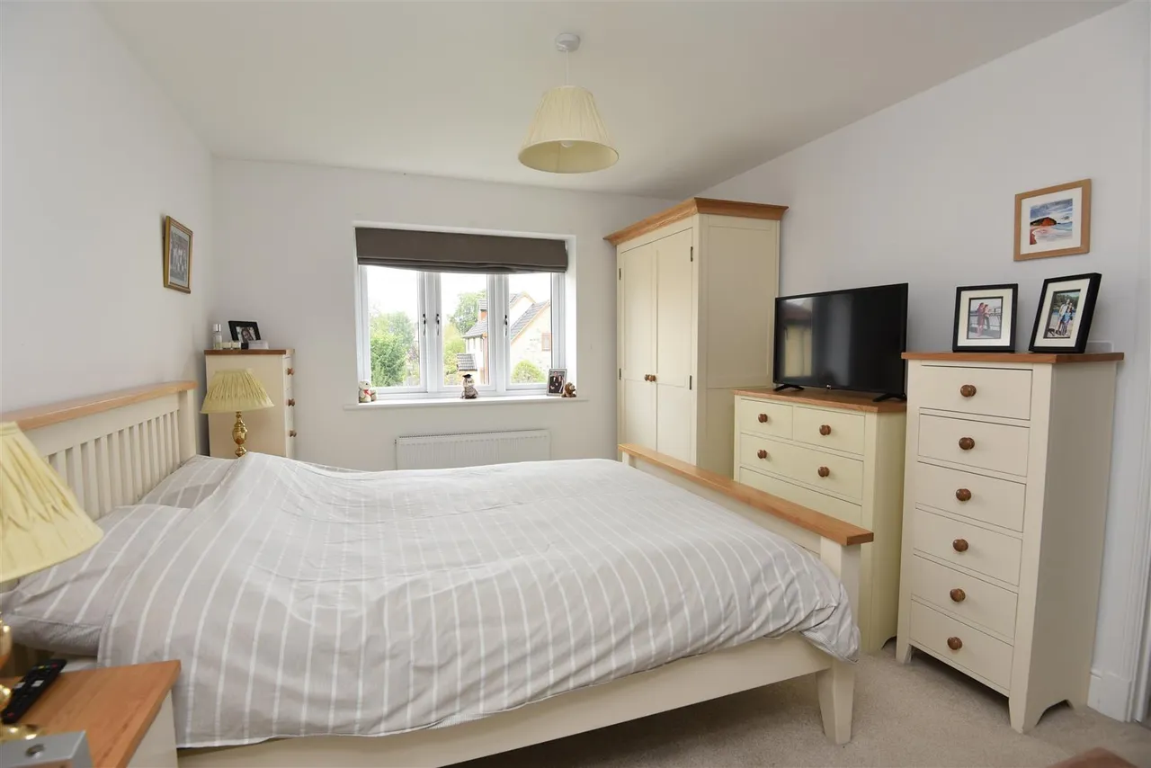 Bristle Grove, Mere, photo 5