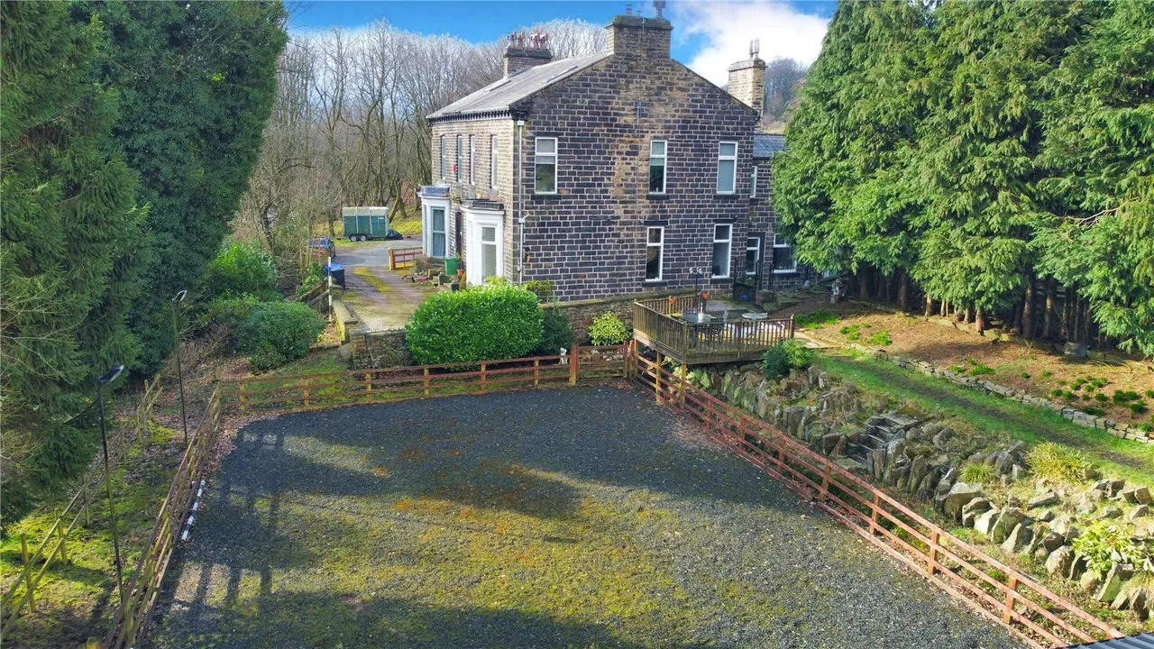 Lodge Lane, Bacup, OL13, photo 23