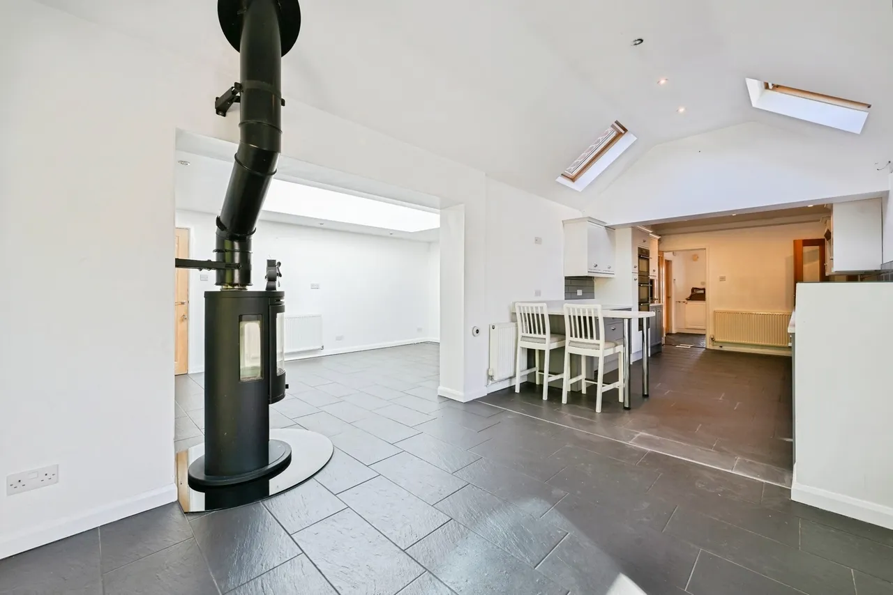 Wollaton Vale, Wollaton, NG8, photo 4