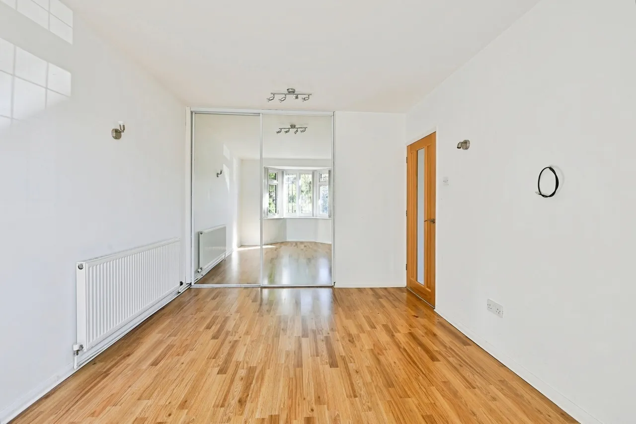 Wollaton Vale, Wollaton, NG8, photo 14