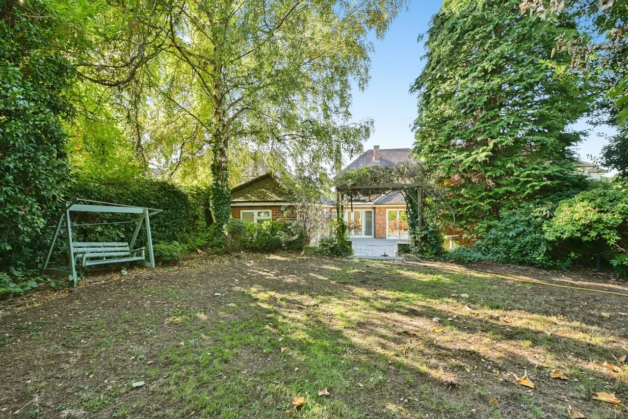 Wollaton Vale, Wollaton, NG8, photo 21