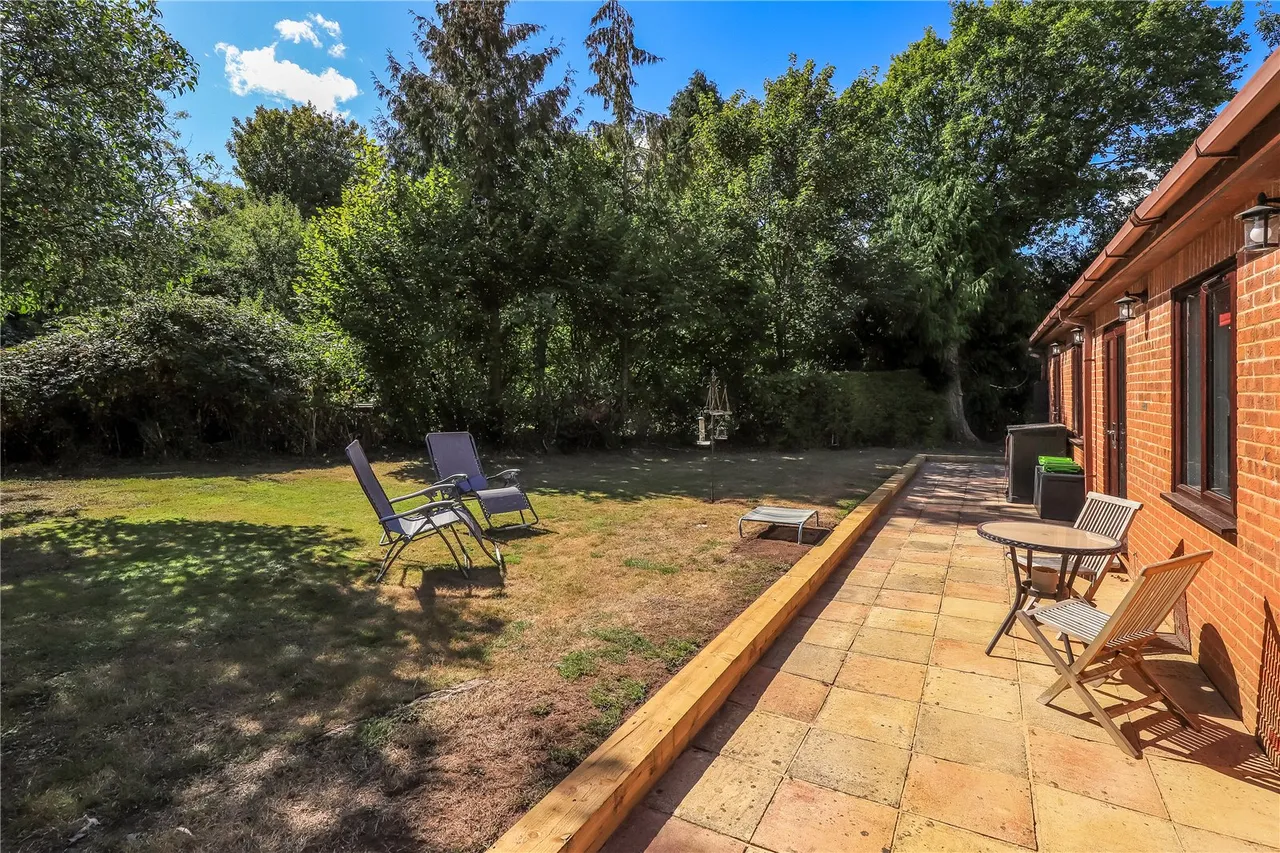 Whitchers Meadow, Alderbury, Salisbury, Wiltshire, SP5 3TL, photo 20